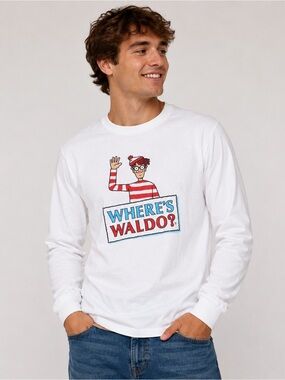 Where’s Waldo Search Puzzle Character Long Sleeve Super Cute Tee. NWOT.